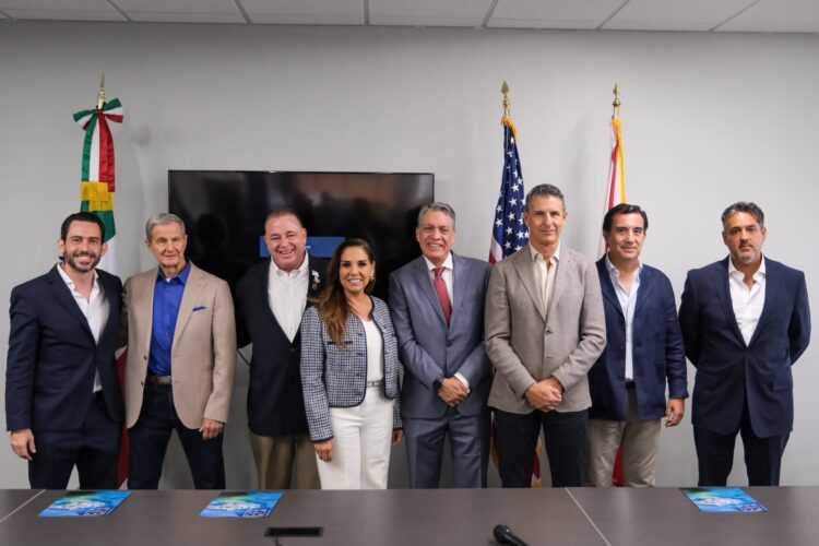 Ante miembros de la Orlando Chamber of Commerce, Mara Lezama presenta el Distrito Financiero y Tecnológico de Cancún
