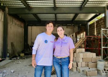 Atenea Gómez Ricalde constata avances de la nueva Casa de la Cultura de Isla Mujeres