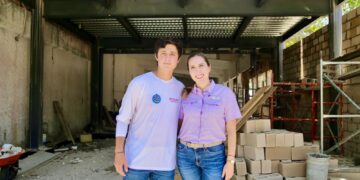 Atenea Gómez Ricalde constata avances de la nueva Casa de la Cultura de Isla Mujeres