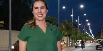 Atenea Gómez entrega 4 kilómetros de alumbrado público en la avenida Rancho Viejo de Ciudad Mujeres