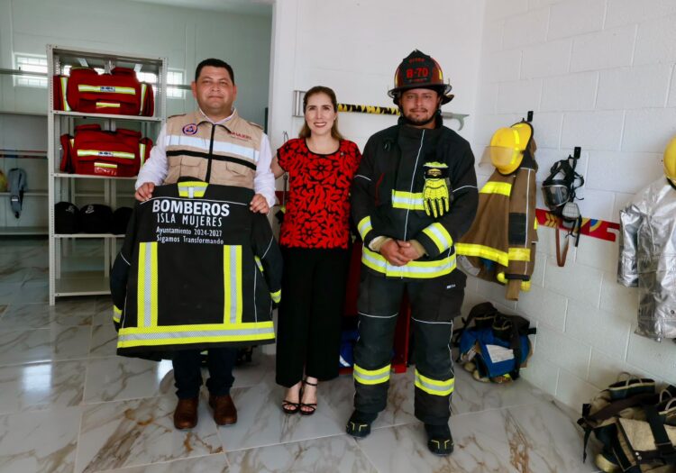 Más equipamiento; Atenea Gómez impulsa la labor de los bomberos