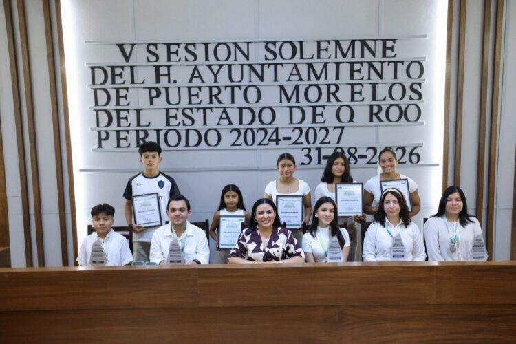 Orgullo juvenil; otorgan máxima distinción a jóvenes portomorelenses