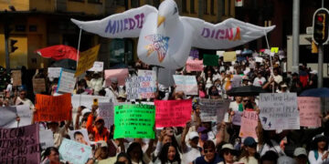 Pacientes incurables encabezan la primera marcha por la legalización de la eutanasia