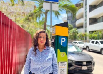 Parquímetros inservibles; Danna Ramírez exige soluciones a Playaparq
