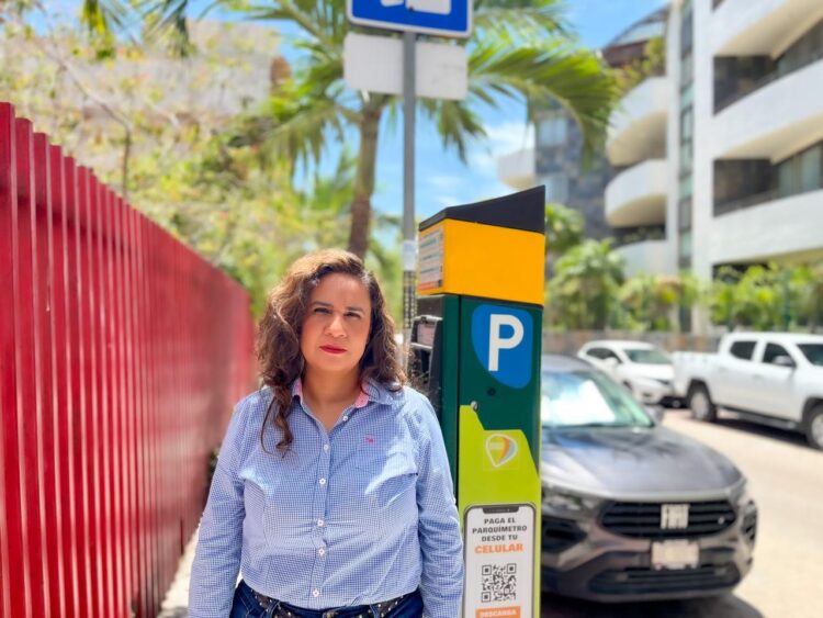 Parquímetros inservibles; Danna Ramírez exige soluciones a Playaparq