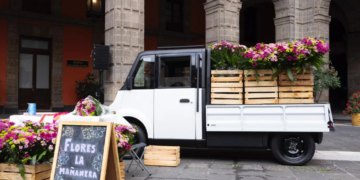 ¡Movilidad mexicana! Presentan el vehículo eléctrico Olinia