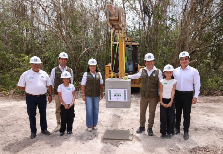 Refugio de esperanza; Blanca Merari coloca primera piedra del Centro de Bienestar Animal en Puerto Morelos
