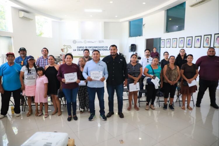 Respaldo al campo; Estefanía Mercado transforma el sector apícola con talleres y herramientas