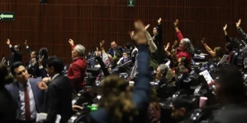 Morena en Diputados pide que aspirantes a relegirse no pidan licencia porque se dificulta conformar la bancada