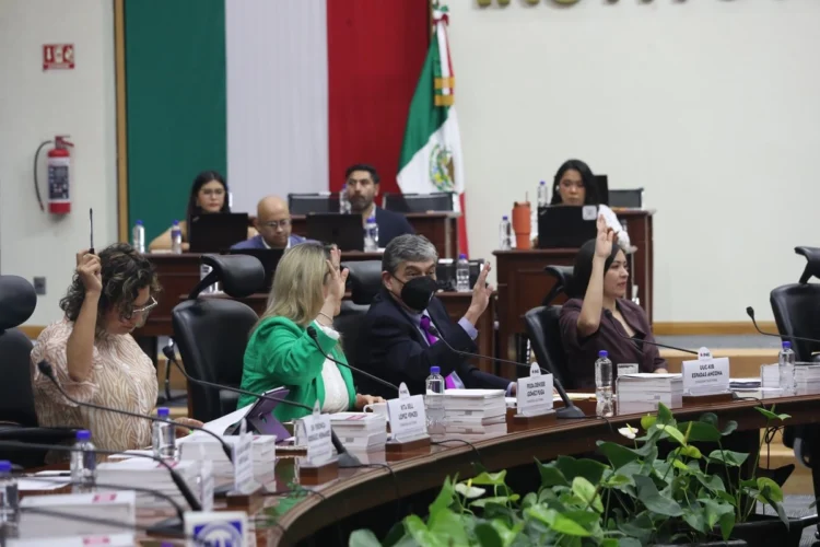 Opera el INE con déficit, pese a reportar ahorro de 143.4 mdp