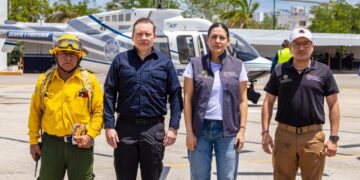 ¡Atienden contingencia!; Estefanía Mercado evalúa desde el aire el fuego forestal