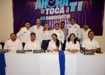 ¡Mueven fichas azules!; oposición alista perfiles rumbo al 2027