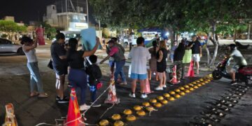 ¡Sin luz y molestos!; Playenses vuelven a bloquear Av. Constituyentes
