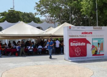Ana Paty Peralta promueve vacantes formales mediante “Ven y Empléate”