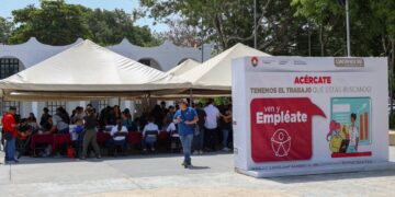Ana Paty Peralta promueve vacantes formales mediante “Ven y Empléate”