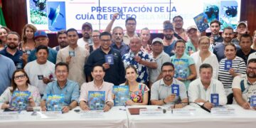 Atenea Gómez presenta la Guía de Buceo de Isla Mujeres, primera en su tipo en un municipio de Quintana Roo