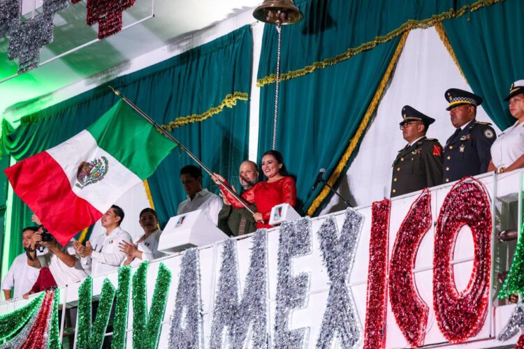 Blanca Merari encabeza las celebraciones por el 216 Aniversario del Grito de Independencia