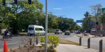Bloquean “Madres Buscadoras” el Kilómetro Cero de Cancún por 6 horas