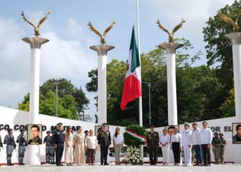 Encabezan Mara Lezama y el Gral. Mondragón Rivero conmemoración de Gesta Heroica de Chapultepec