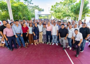 Estefanía Mercado reconoce respaldo de la CROC para mejorar instalaciones educativas de Playa del Carmen