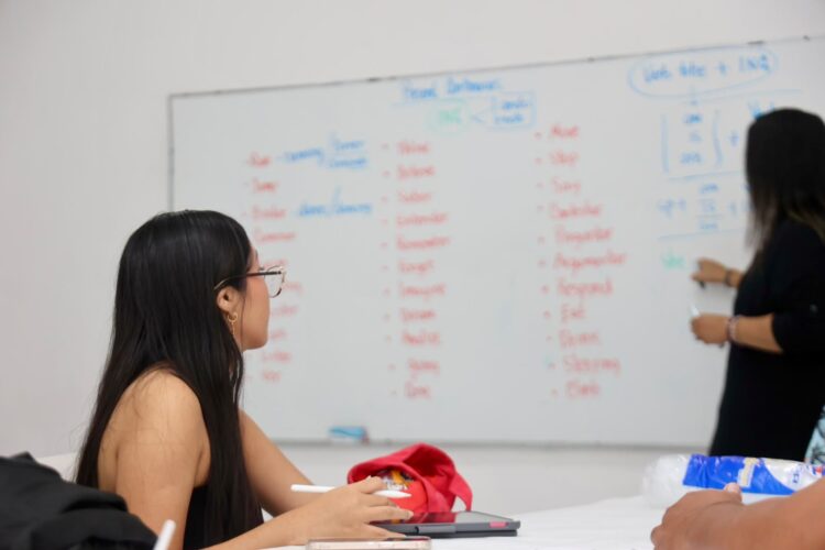 Gobierno de Isla Mujeres ofrece clases gratuitas de inglés y regularización escolar