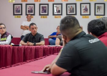 Pablo Gutiérrez fortalece el diálogo con gremios mototaxistas en Cancún