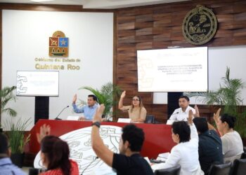 Paso al orden vial; Cabildo de Playa del Carmen regula el servicio de mototaxis