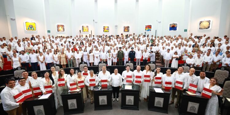 Recibe Congreso de Quintana Roo el Cuarto Informe de Gobierno de Mara Lezama