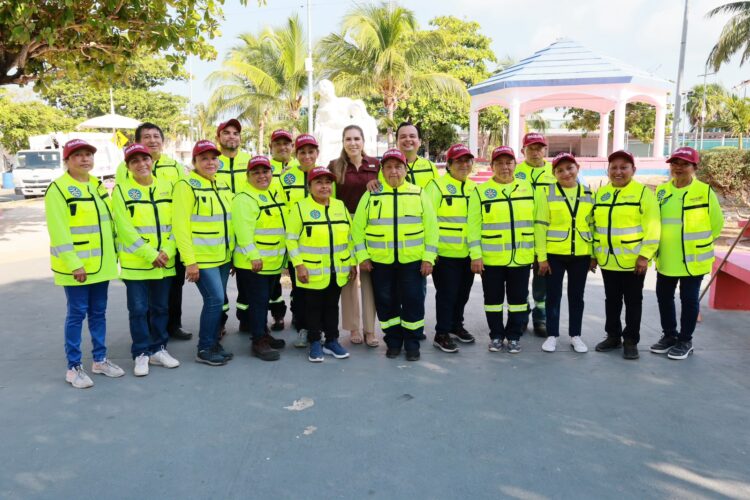 Transformación histórica; los servicios públicos renuevan a Isla Mujeres