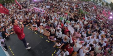 Unidad imponente; Gino Segura lidera multitudinario respaldo popular en las calles de Chetumal