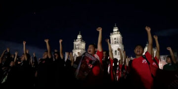 ¡12 años de impunidad!; padres de los 43 normalistas claman por la verdad
