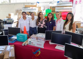 ¡Más y mejores servicios!; Ana Paty Peralta recibe equipamiento para reforzar equipamiento de centros DIF Pilares