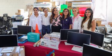 ¡Más y mejores servicios!; Ana Paty Peralta recibe equipamiento para reforzar equipamiento de centros DIF Pilares