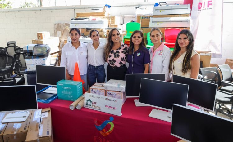 ¡Más y mejores servicios!; Ana Paty Peralta recibe equipamiento para reforzar equipamiento de centros DIF Pilares