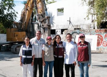 ¡Paso a la modernidad!; demuelen antiguo Hospital General para crear el Materno Infantil