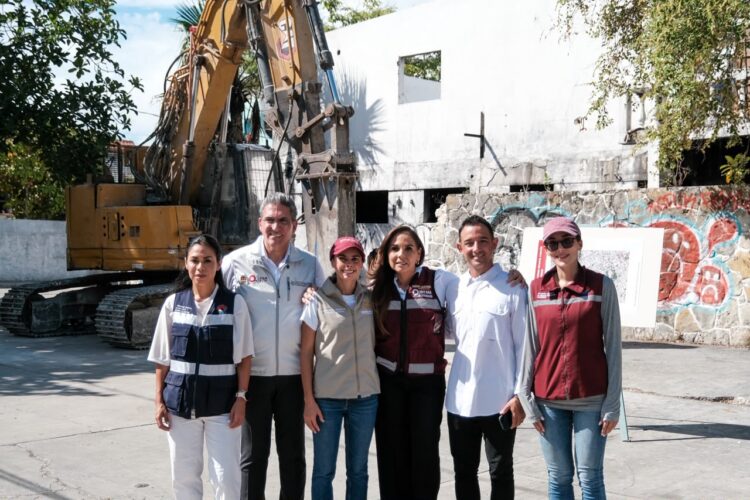 ¡Paso a la modernidad!; demuelen antiguo Hospital General para crear el Materno Infantil