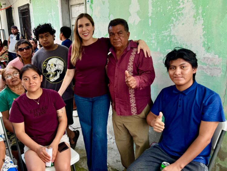 Atenea Gómez continúa asambleas informativas en el Distrito 03 Federal