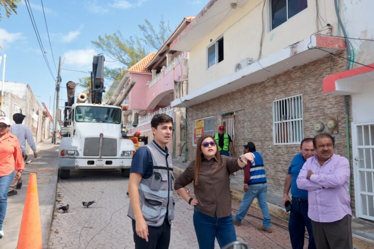Avanza proyecto de soterramiento eléctrico en el Centro de Isla Mujeres
