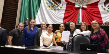 Celebra Mildred Ávila nueva ley que protege a la niñez