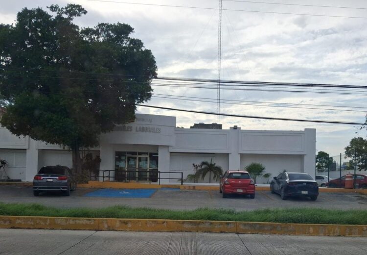 Cierran Tribunales Laborales por falla informática en Chetumal