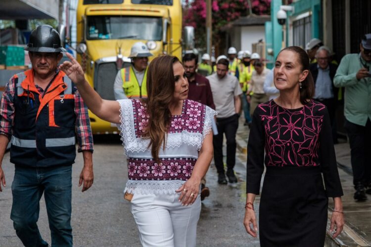 Claudia Sheinbaum supervisa hospitales y proyectos de salud en Chetumal acompañada de Mara Lezama