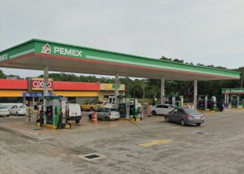 Denuncian turistas pagar 150 dólares por gasolina en Playa del Carmen