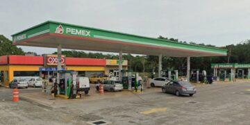 Denuncian turistas pagar 150 dólares por gasolina en Playa del Carmen