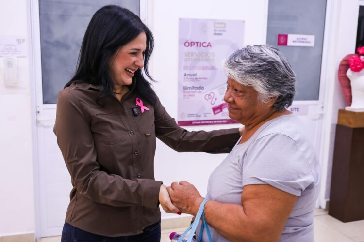 Estefanía Mercado refuerza prevención de cáncer de mama en Playa del Carmen