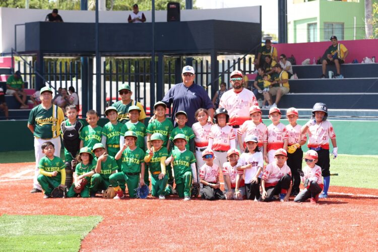 Gobierno Municipal fortalece semillero de talentos del béisbol infantil en Isla Mujeres