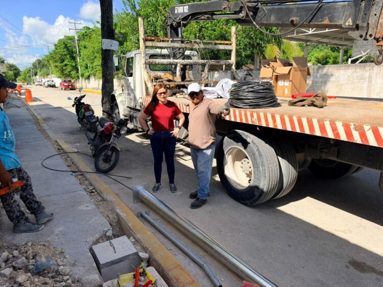 Gobierno de Isla Mujeres moderniza alumbrado público en Zona Continental