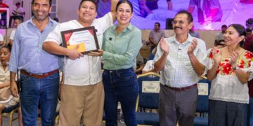 Estefanía Mercado destaca labor de los trabajadores del sector turístico de Playa del Carmen