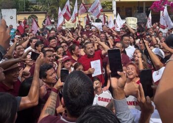 Jorge Sanén se registra como aspirante a la Coordinación Municipal de Morena en Cancún