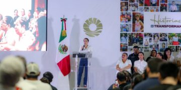 Lleva Ana Paty Peralta su informe de gobierno a Villas Otoch Paraíso