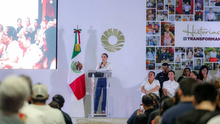 Lleva Ana Paty Peralta su informe de gobierno a Villas Otoch Paraíso